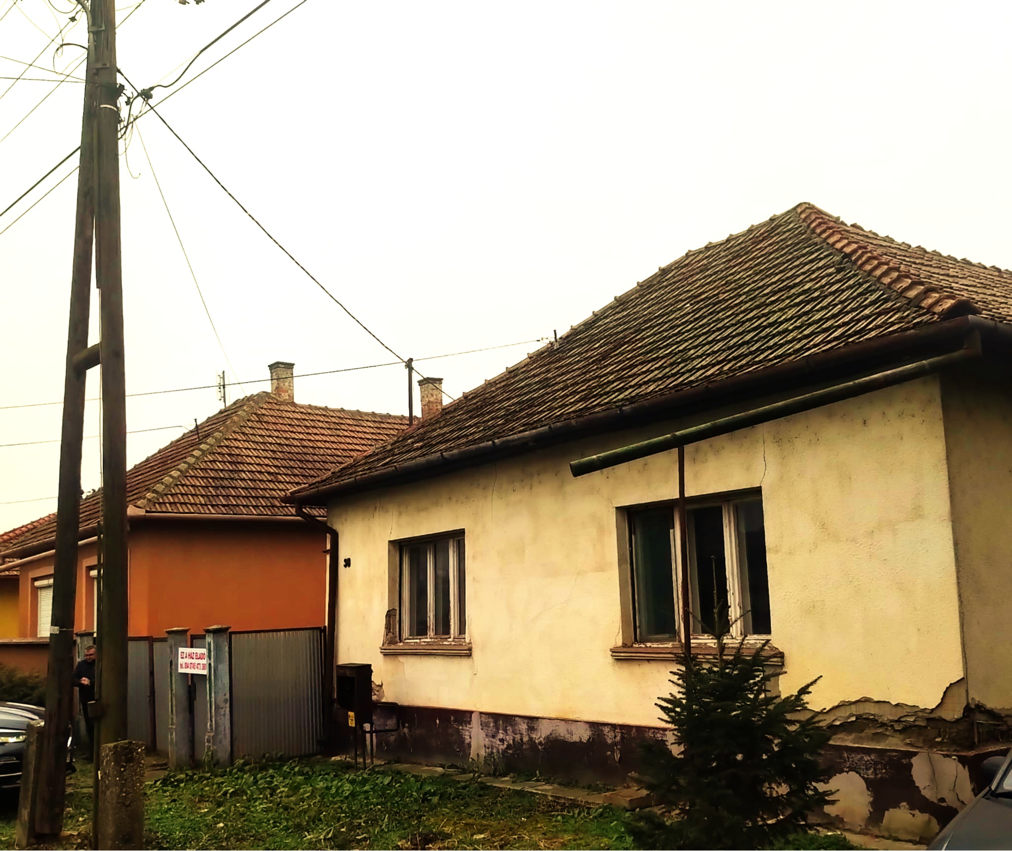 CASA DE VANZARE IN MEHKEREK ,UNGARIA.